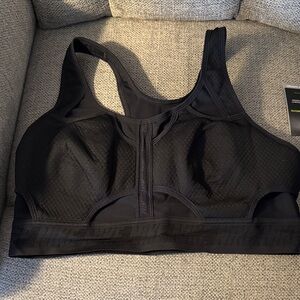 Women's Black Nike Swoosh Ultrabreathe Bra size XXL NWT